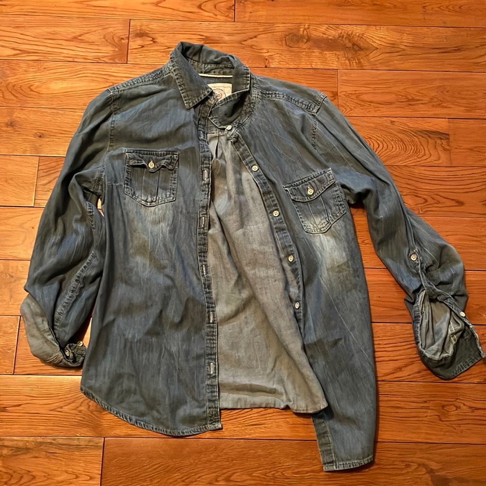So denim button up shirt